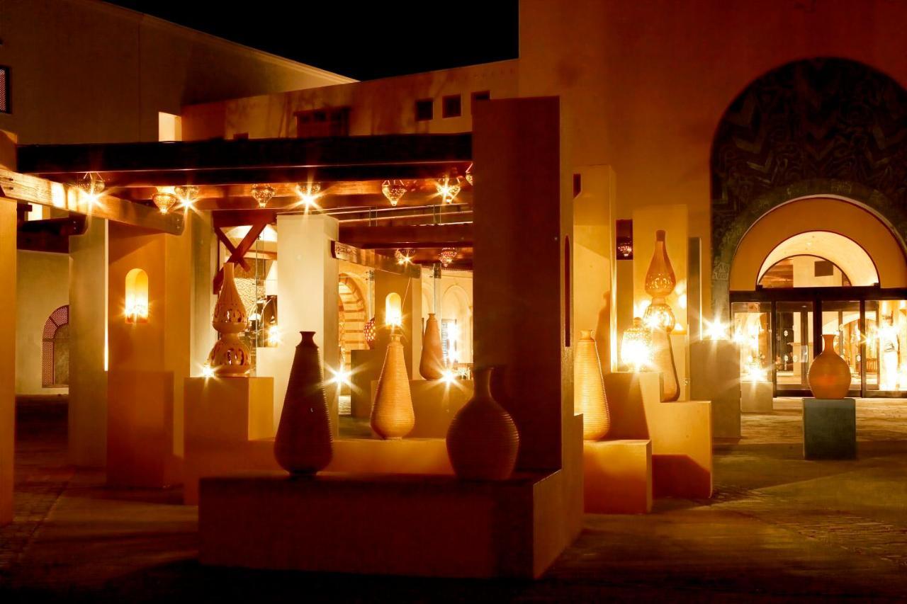 Pickalbatros Sands Port Ghalib Exterior foto The Djerbahood Museum