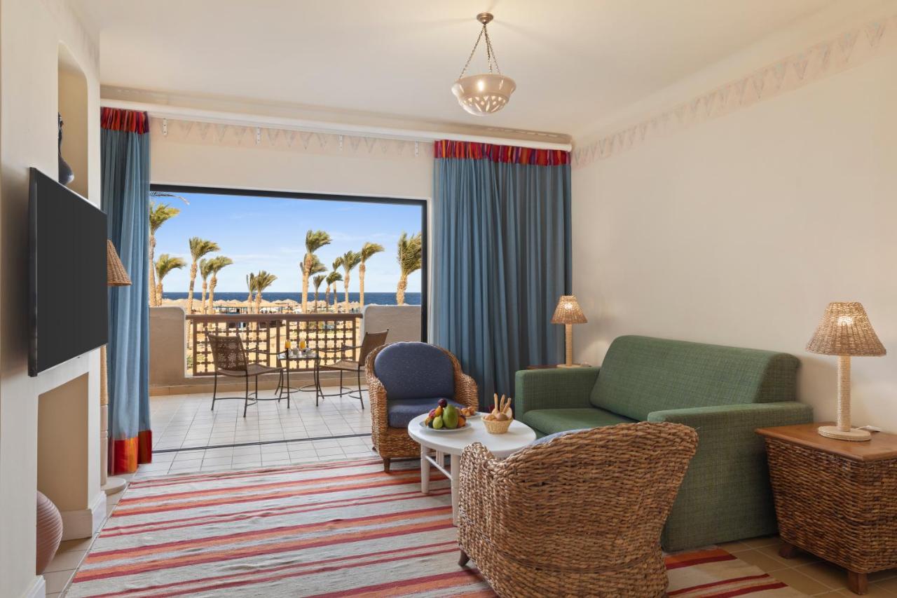 Pickalbatros Sands Port Ghalib Exterior foto A suite at Hilton Sharm El Sheikh Resort